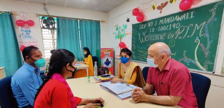 Delhi Lieutenant Governor Inaugurates 41 Science Labs At 21 Schools Renovated By NDMC