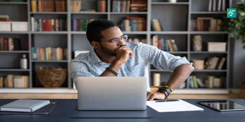 The Art of Critical Thinking: Navigating Information in the Digital Age